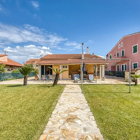 Semesterbostad La Casa Di Eleni