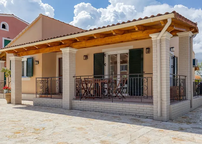 La Casa Di Eleni * 阿查拉维