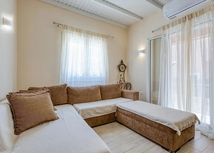 La Casa Di Eleni 阿查拉维